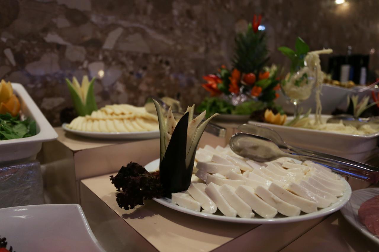 Sivas Bueyuek Hotel المظهر الخارجي الصورة